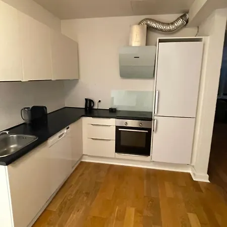 Villa - Private Parking *