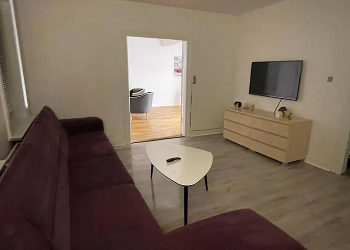 Villa - Private Parking *